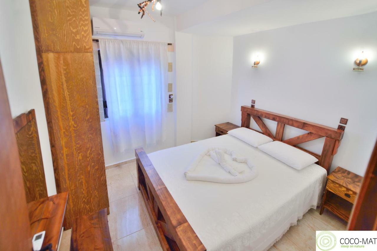Estia Villa Plátanos Екстериор снимка