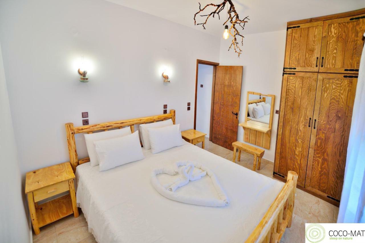 Estia Villa Plátanos Екстериор снимка